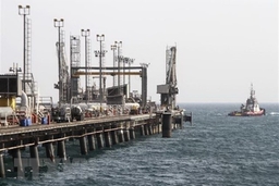 Iran tuyên bố sẽ tiếp tục xuất khẩu dầu mỏ