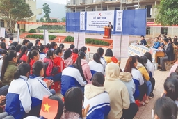 Ngày thế giới phòng chống bệnh AIDS: Hãy hành động để hướng tới mục tiêu 90-90-90 vào năm 2020