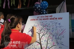 Phát động Tháng hành động quốc gia Phòng, chống HIV/AIDS 2018
