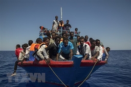 Tình trạng người vượt eo biển Anh xin tị nạn gia tăng đột biến