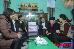 Bí thư Thành ủy TP Thanh Hóa chúc Tết các gia đình chính sách tại huyện Yên Định