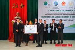 Bàn giao 340 ngôi nhà chống chịu bão, lụt cho các hộ nghèo tại các xã ven biển, cận ven biển