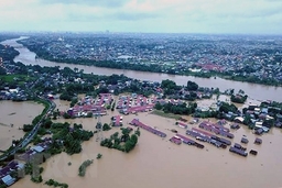 Gần 70 người thiệt mạng trong các trận lũ lụt và lở đất tại Indonesia