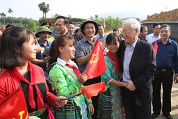 Tổng Bí thư, Chủ tịch Nước Nguyễn Phú Trọng dự Lễ phát động Tết trồng cây Đời đời nhớ ơn Bác Hồ tại Yên Bái