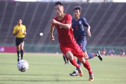Việt Nam hoà Thái Lan, nhất bảng tại U22 Đông Nam Á