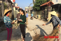 Bám làng, bám dân để phát triển BHXH tự nguyện