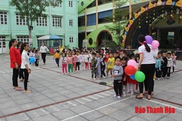 Trẻ dưới 18 tháng tuổi ít được tiếp cận các trường mầm non