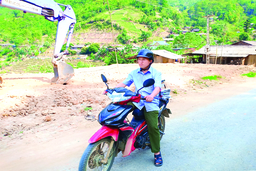 Chuyện về bưu tá vùng cao