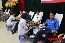 Huyện Quảng Xương: Hơn 1.400 người tham gia hiến máu tình nguyện