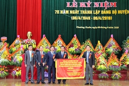 Đảng bộ huyện Thường Xuân kỷ niệm 70 năm ngày thành lập