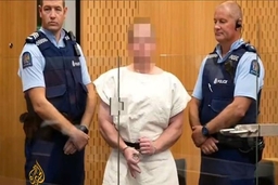 Xả súng New Zealand: Nghi phạm bị cáo buộc thêm 49 tội danh giết người