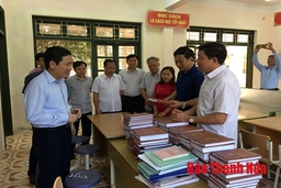Giám sát việc  thực hiện chế độ chính  sách cho học  sinh trường phổ thông  dân tộc  nội trú  t ại huyện Bá Thước