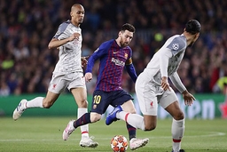 Messi lập cú đúp giúp Barca 3-0 Liverpool