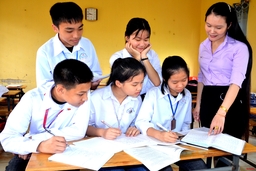Cô giáo tận tâm với sự nghiệp “trồng người”