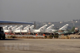 Căn cứ không quân của Nga ở Syria bị tấn công bằng rocket