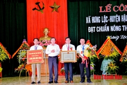 Xã Hưng Lộc đón nhận Quyết định công nhận xã đạt chuẩn nông thôn mới