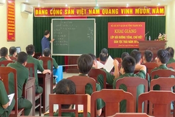 Mở lớp học tiếng dân tộc Thái cho sỹ quan, quân nhân chuyên nghiệp