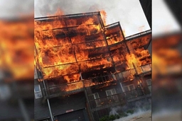 Anh: Cháy dữ dội tại một chung cư ở phía Đông thủ đô London