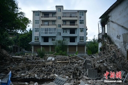 77 đợt dư chấn xảy ra sau động đất 6 độ richter ở Tứ Xuyên, Trung Quốc
