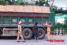 Tăng cường xử lý vi phạm về tải trọng, kích thước thành thùng hàng, nồng độ cồn và mũ bảo hiểm
