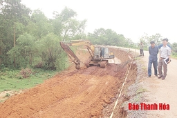 Đẩy nhanh tiến độ thi công các dự án đê điều trước mùa mưa bão