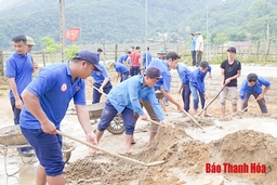 Huyện Thường Xuân quan tâm phát triển đảng viên người dân tộc thiểu số