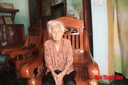 Gặp mẹ Việt Nam Anh hùng Phạm Thị Tiểng