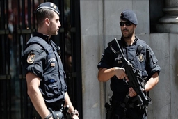 Cảnh sát Tây Ban Nha bắt giữ 4 nghi can thánh chiến Hồi giáo