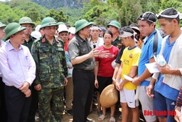 Đồng chí Trưởng Ban Tổ chức Trung ương Phạm Minh Chính thăm, kiểm tra công tác khắc phục hậu quả mưa lũ tại Thanh Hóa