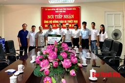 Tổng Công ty CP Bia Rượu Nước giải khát Hà Nội ủng hộ người dân bị thiệt hại do mưa lũ