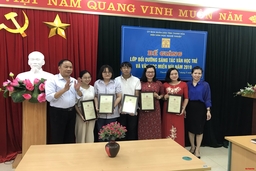 Bế giảng lớp Bồi dưỡng sáng tác Văn học trẻ và Văn học miền núi năm 2019