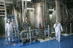 Kho dự trữ uranium làm giàu thấp của Iran đã vượt 360kg