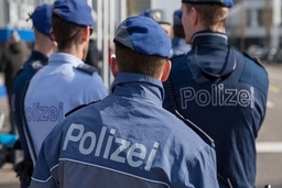 Thụy Sĩ bắt giữ người đàn ông Đức mang một balô đầy bom giả