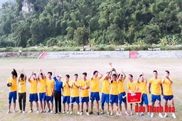 Hơn 200 VĐV của 10 đội bóng tranh tài tại  Giải bóng đá  huyện Quan Hóa 2019