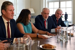 Lãnh đạo Công đảng Anh quyết ngăn kịch bản Brexit không thỏa thuận