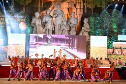 Trò diễn Xuân Phả được trình diễn tại Lễ hội Thành Tuyên 2019