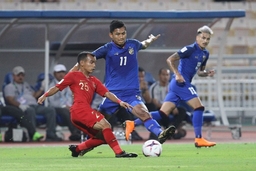 Supachok lập cú đúp, tuyển Thái Lan đè bẹp Indonesia 3 -0