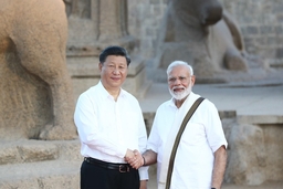 Lãnh đạo Ấn Độ-Trung Quốc thảo luận 150 phút tại hội nghị thượng đỉnh