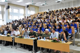 Giao lưu chào mừng kỷ niệm 70 năm ngày truyền thống Quân tình nguyện và Chuyên gia quân sự Việt Nam giúp Lào