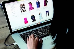 Mua sắm online sôi động chào mừng ngày Phụ nữ Việt Nam 20/10