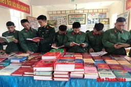 Thư viện lưu động “Tuyên truyền, giới thiệu sách, báo, tài liệu”