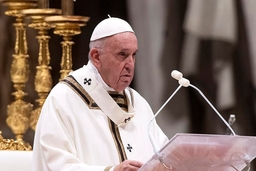 Giáo hoàng Francis chủ trì thánh lễ mừng Chúa Giáng sinh truyền thống