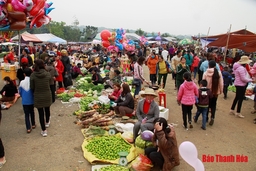 Độc đáo phiên chợ nông sản Thành Sơn
