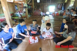 Đảng bộ Khối các cơ quan tỉnh thi đua làm theo lời Bác