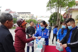 Huyện đoàn Nga Sơn phát  miễn phí  3.000 khẩu trang phòng dịch Covid - 19