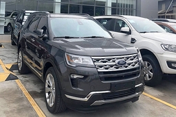 Ford Explorer hạ giá gần 270 triệu đồng