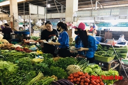 Thanh niên TP Thanh Hóa tuyên truyền  phòng  chống dịch Covid-19