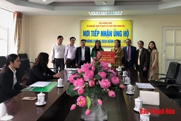 Ban Thường trực Ủy ban MTTQ tỉnh tiếp nhận ủng hộ  phòng, chống dịch bệnh COVID – 19