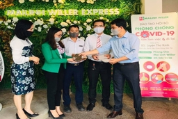 Công đoàn ngành Giao thông vận tải tặng khẩu trang cho đoàn viên phòng dịch COVID-19