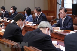 Tổng thống Hàn Quốc cam kết chi 100.000 tỷ won hỗ trợ các doanh nghiệp